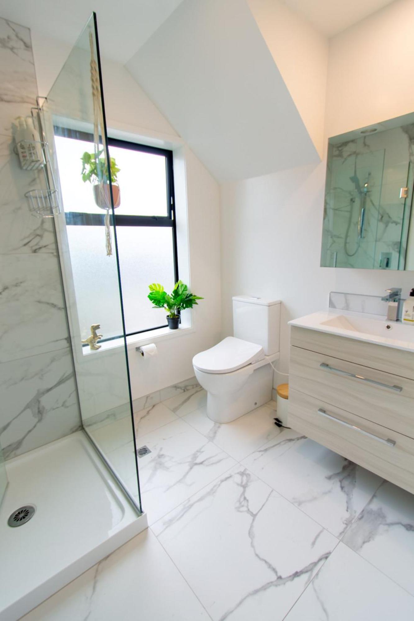 Gorgeous In Green - 2 Bed Central Oasis W/King Bed Christchurch Kültér fotó