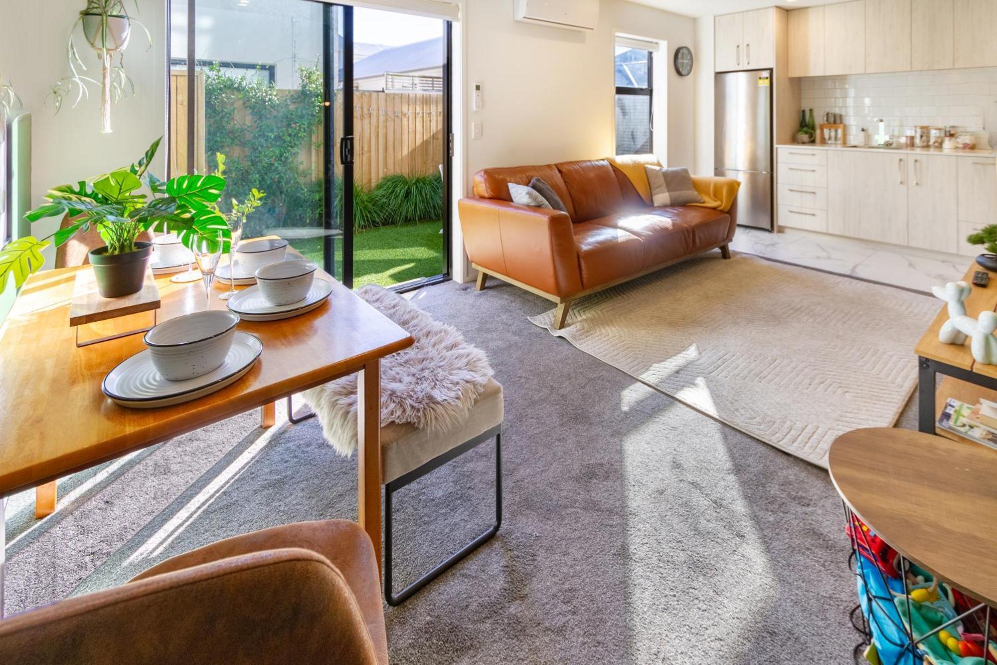 Gorgeous In Green - 2 Bed Central Oasis W/King Bed Christchurch Kültér fotó